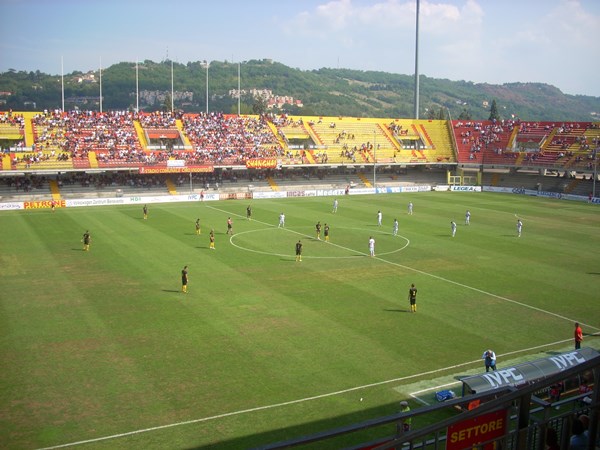 Stadio Ciro Vigorito photo
