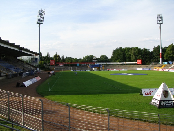 Merck-Stadion am Böllenfalltor photo